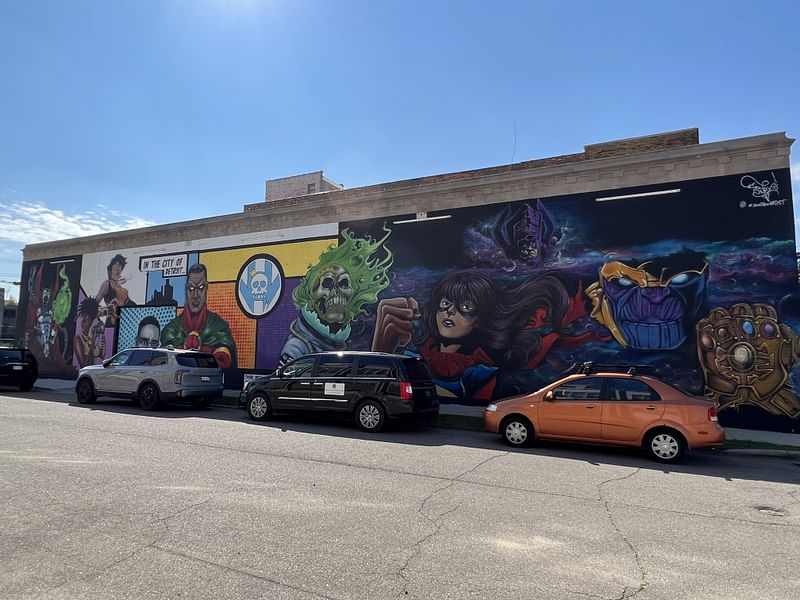 mural in Detroit by artist Sintex.