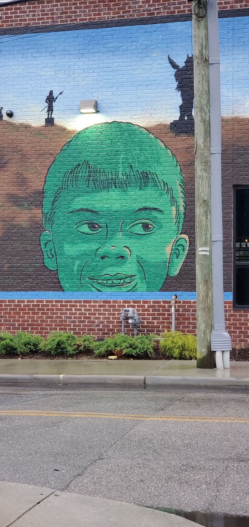 mural in Richmond by artist unknown.