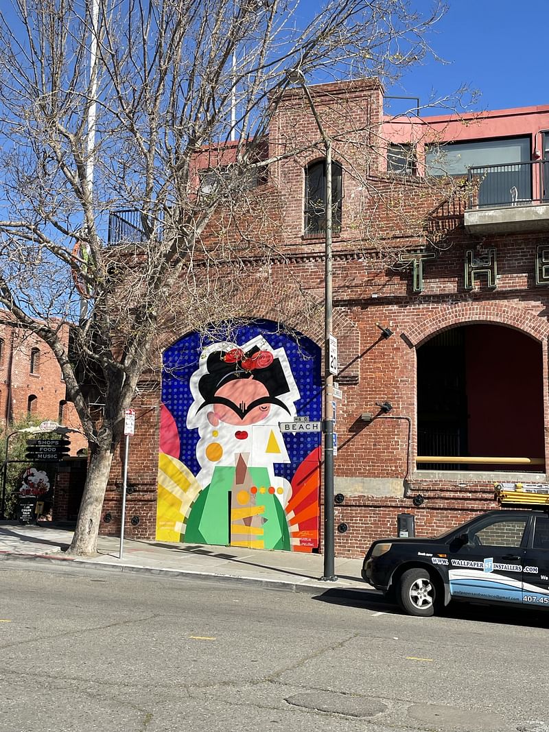 mural in San Francisco by artist Nicolás P. Villarreal.