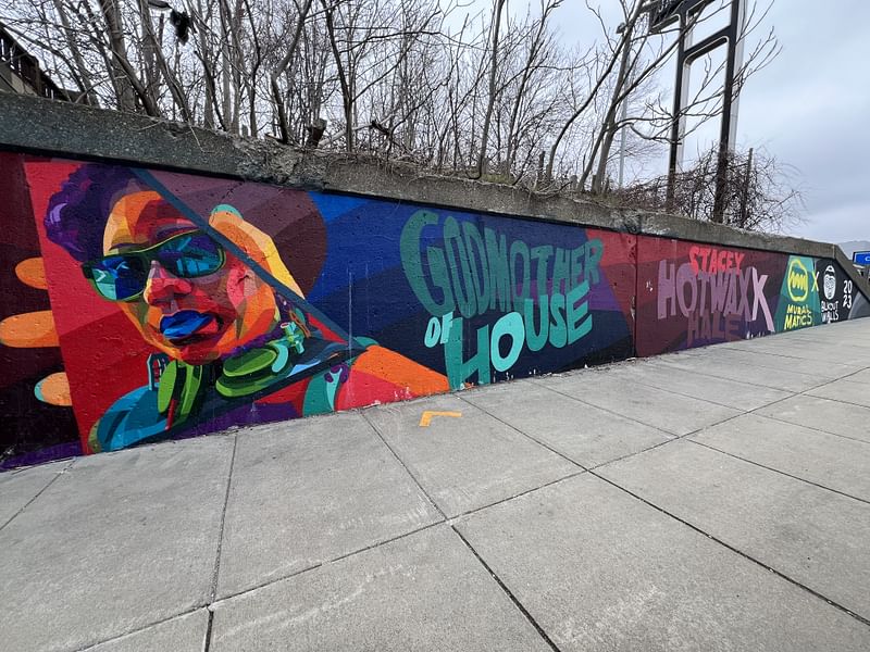 mural in Detroit by artist Dustin Hunt.