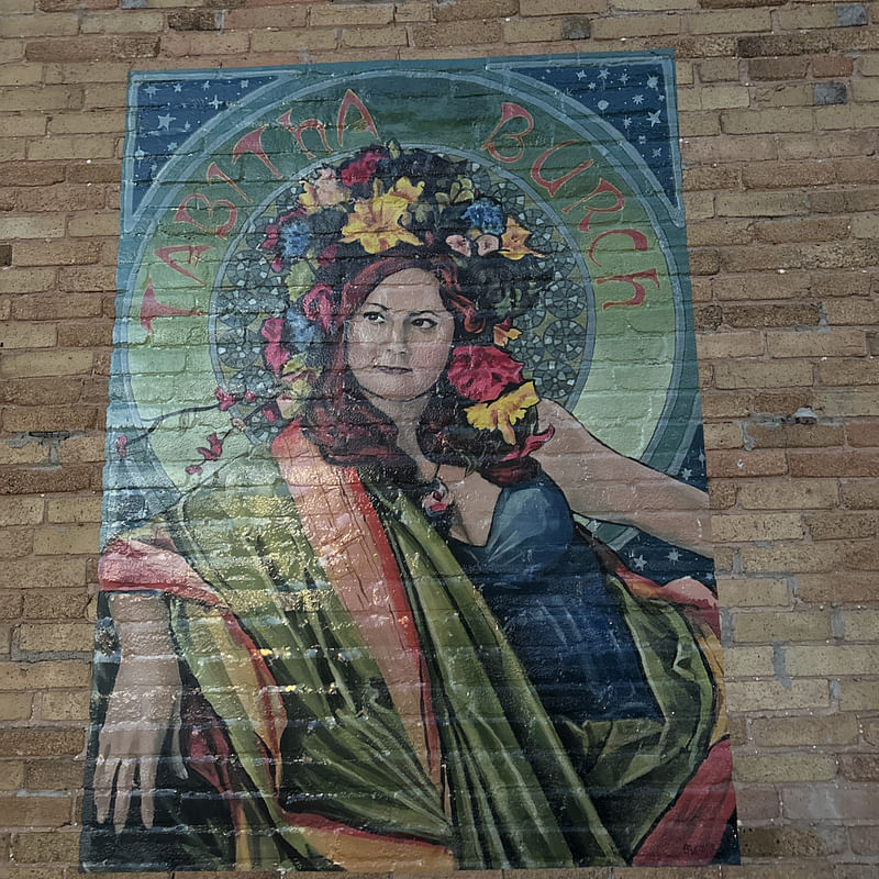 mural in Oshkosh by artist unknown.