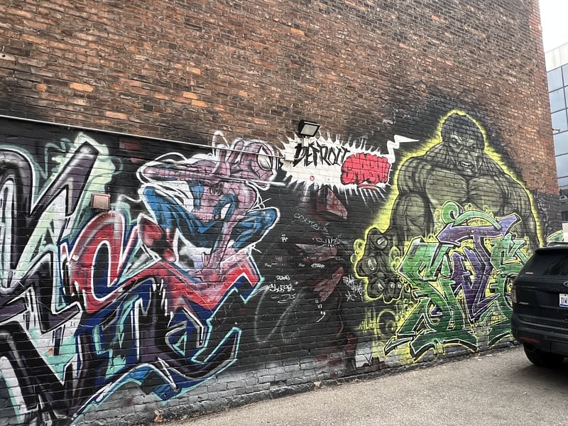 mural in Detroit by artist Sintex.