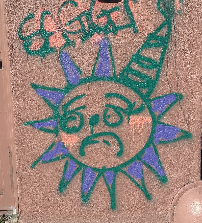 mural in Oakland by artist unknown.