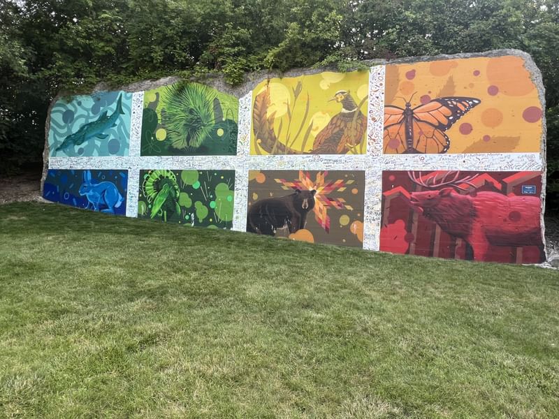 mural in Detroit by artist Ed Irmen.