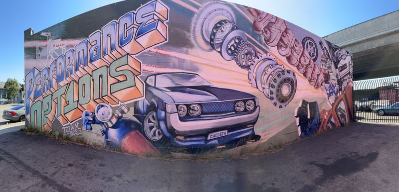mural in Oakland by artist unknown.