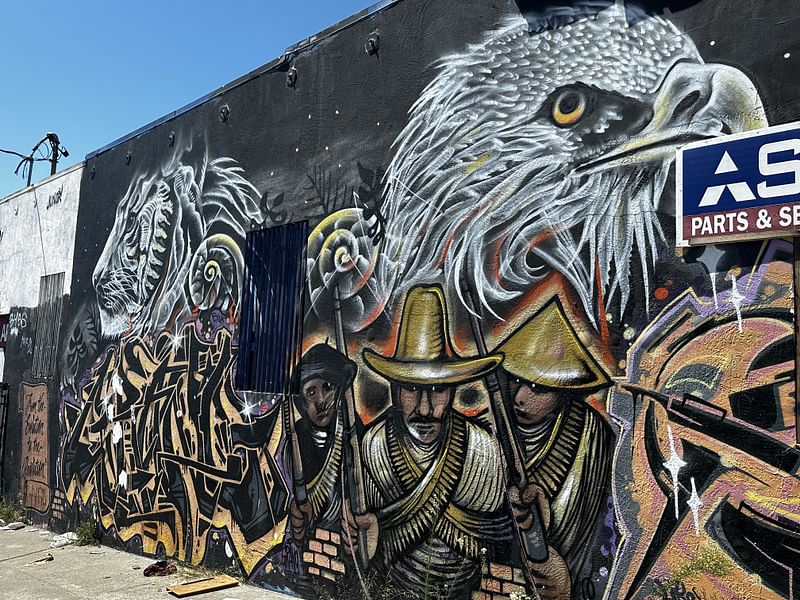 mural in Oakland by artist unknown.