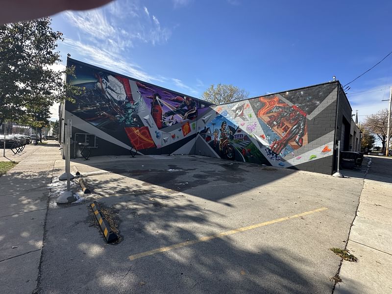 mural in Milwaukee by artist unknown.