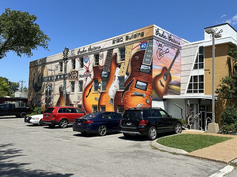 mural in Nashville by artist unknown.