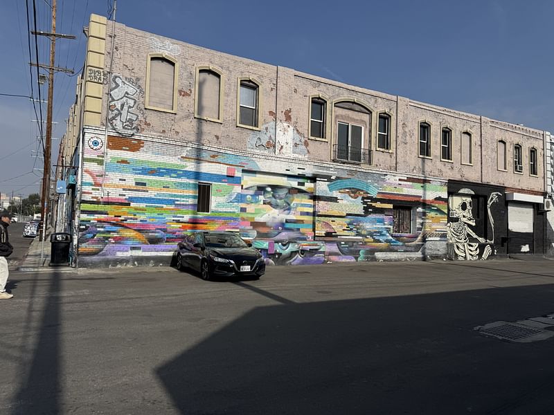 mural in Los Angeles by artist unknown.