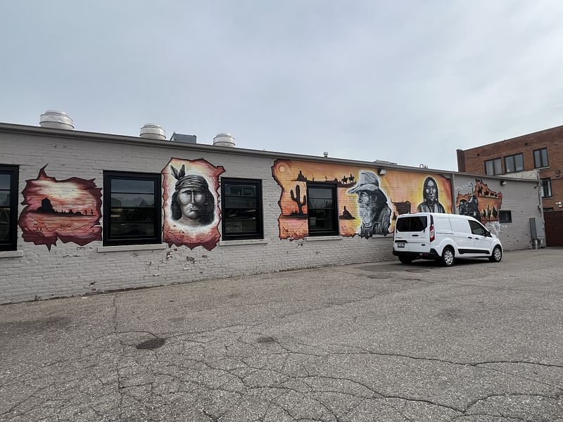 mural in Detroit by artist Sintex.