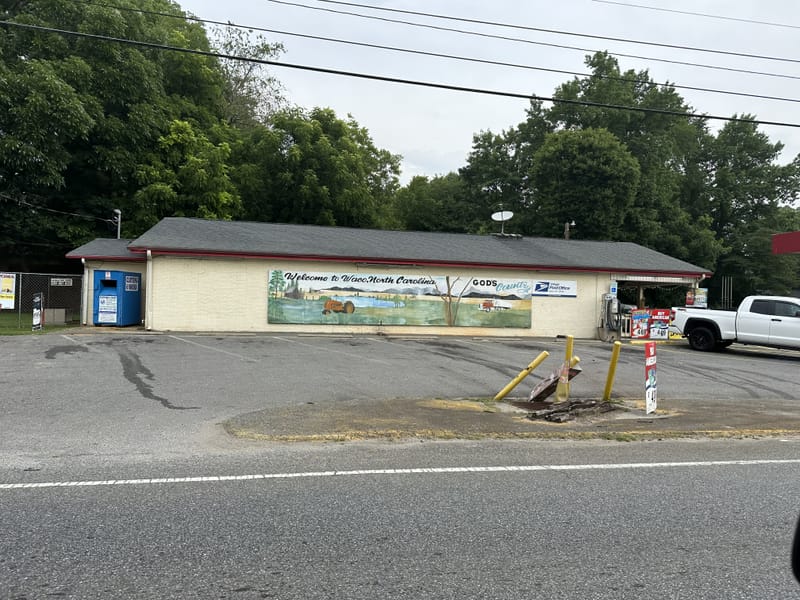 mural in Cherryville by artist unknown.