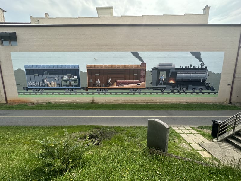 mural in Lincolnton by artist unknown.