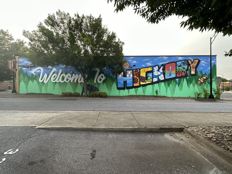 mural in Hickory by artist unknown.
