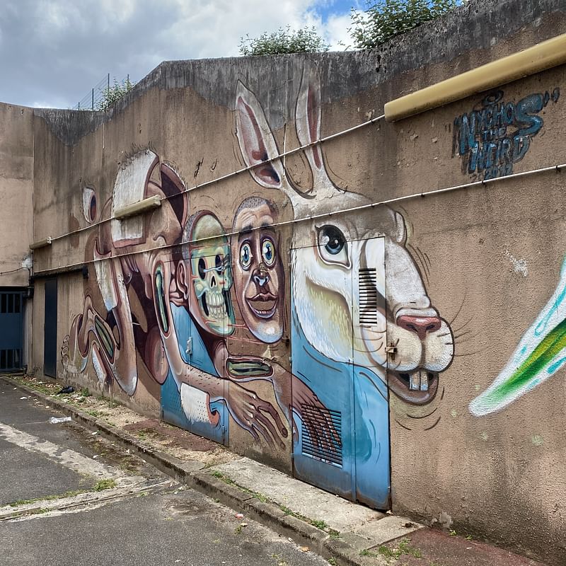 mural in Vitry-sur-Seine by artist Nychos.