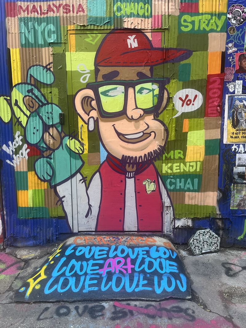 mural in New York by artist Kenji Chai.