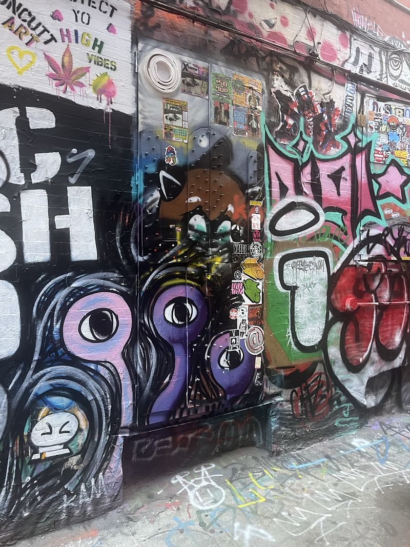 mural in New York by artist unknown.