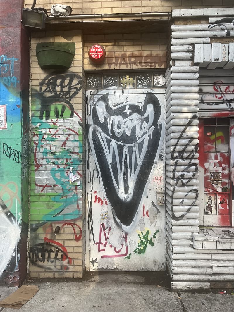 mural in New York by artist unknown.