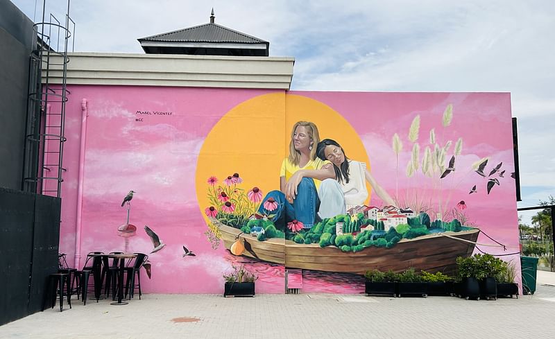 mural in Rincón de Milberg by artist Mabel Vicentef.