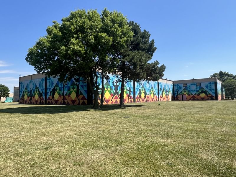 mural in Detroit by artist unknown.