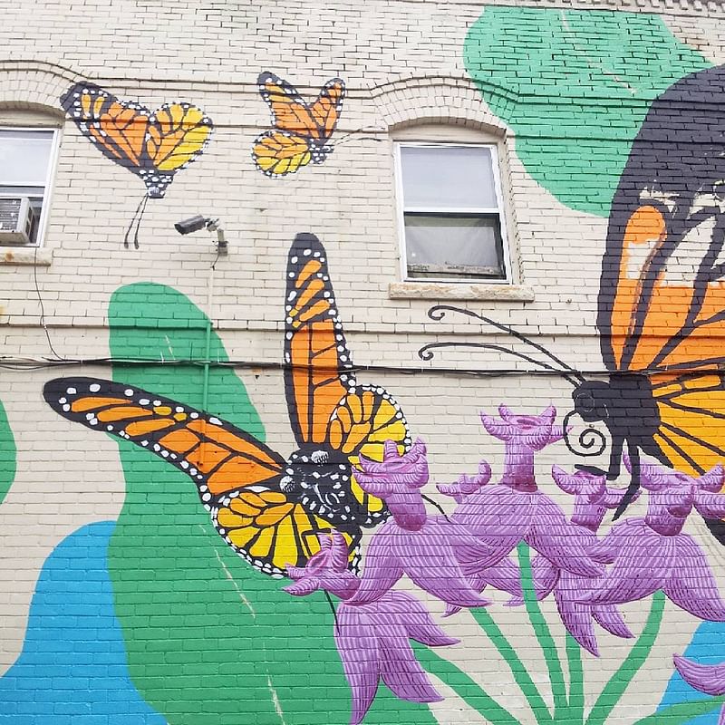 mural in Minneapolis by artist Roger Peet. Tagged: animals