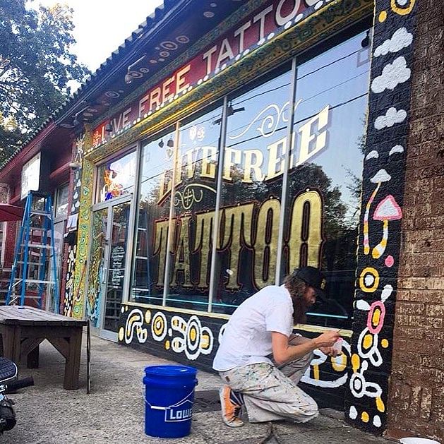 mural in Atlanta by artist BlackCatTips.