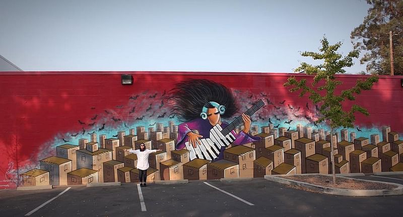 mural in Sacramento by artist Shamsia Hassani.