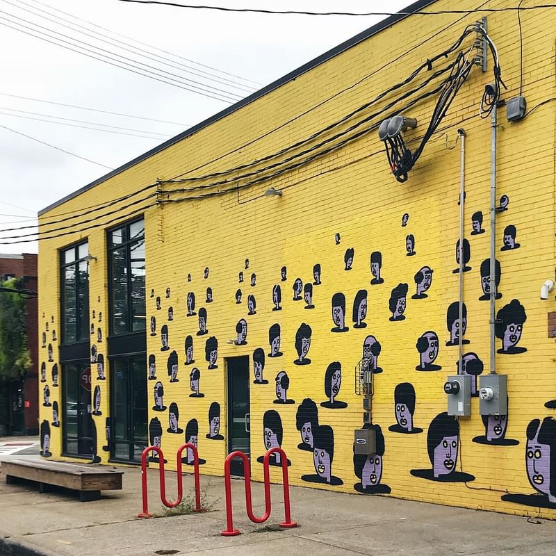mural in Cleveland by artist Joe Lanzilotta.