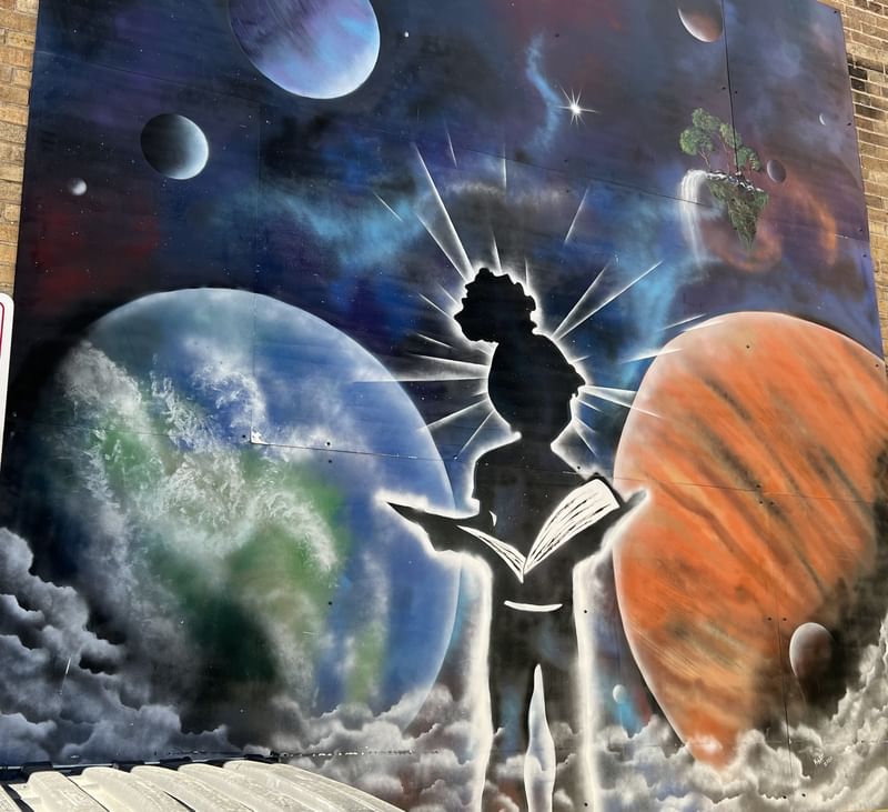 mural in Milwaukee by artist unknown.