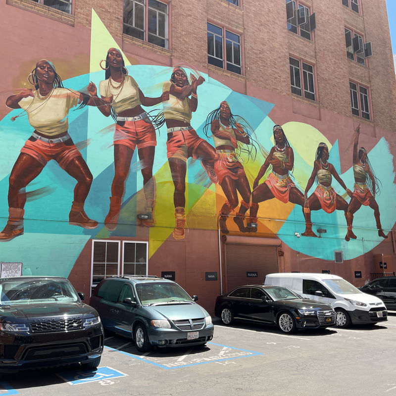 mural in Oakland by artist unknown.