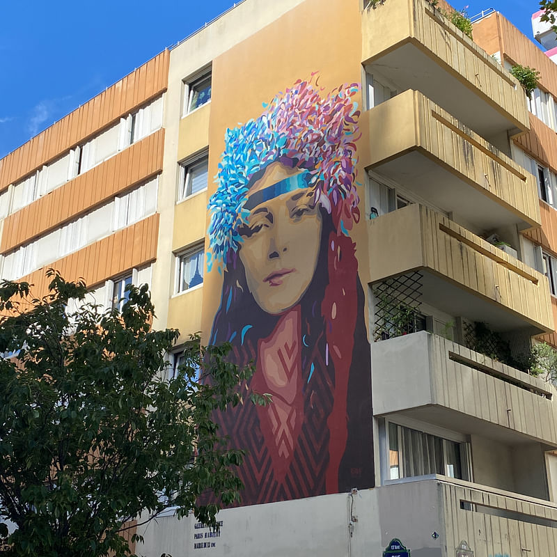 mural in  by artist unknown.