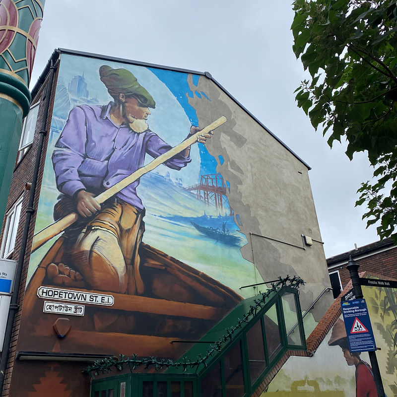 mural in  by artist unknown.