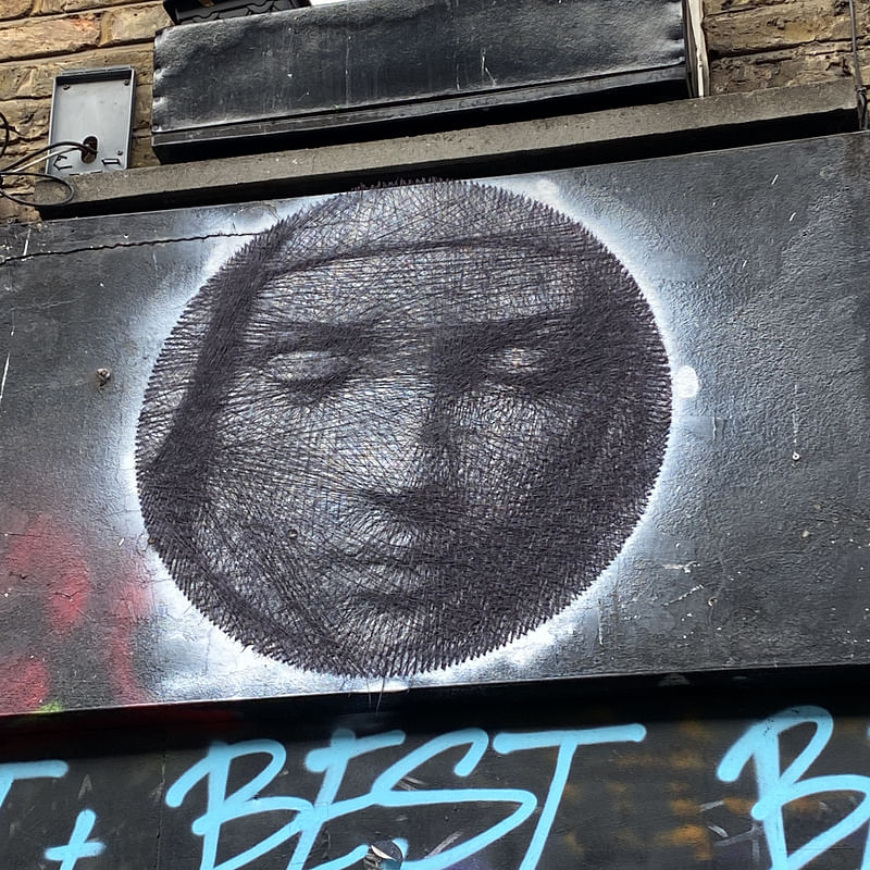 mural in  by artist unknown.
