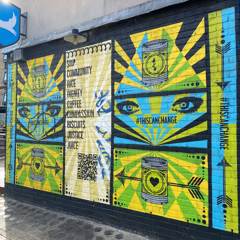 mural in  by artist unknown.