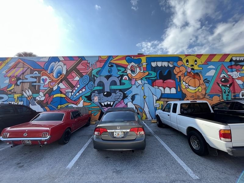 mural in St. Petersburg by artist Greg Mike.