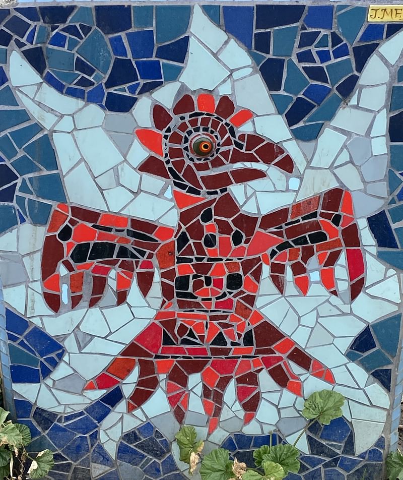 mural in Oakland by artist unknown.