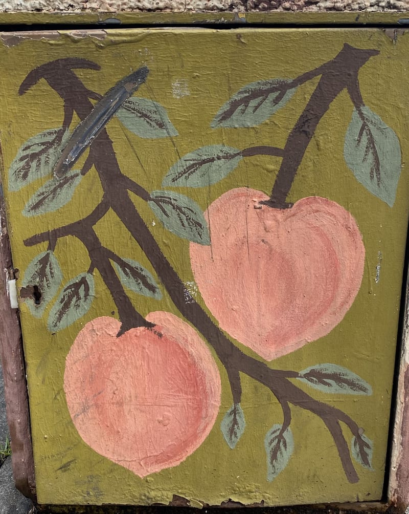 mural in Oakland by artist unknown.