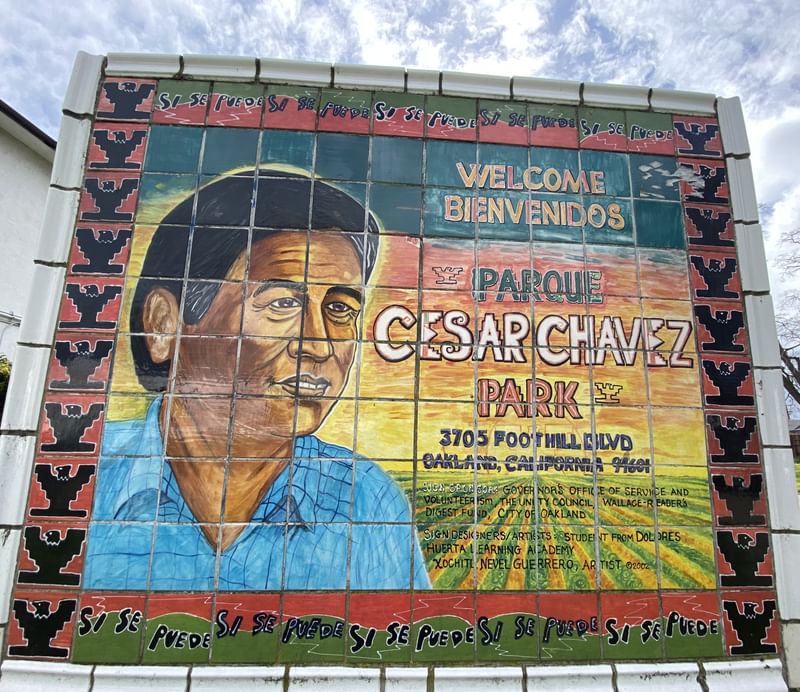 mural in Oakland by artist unknown.