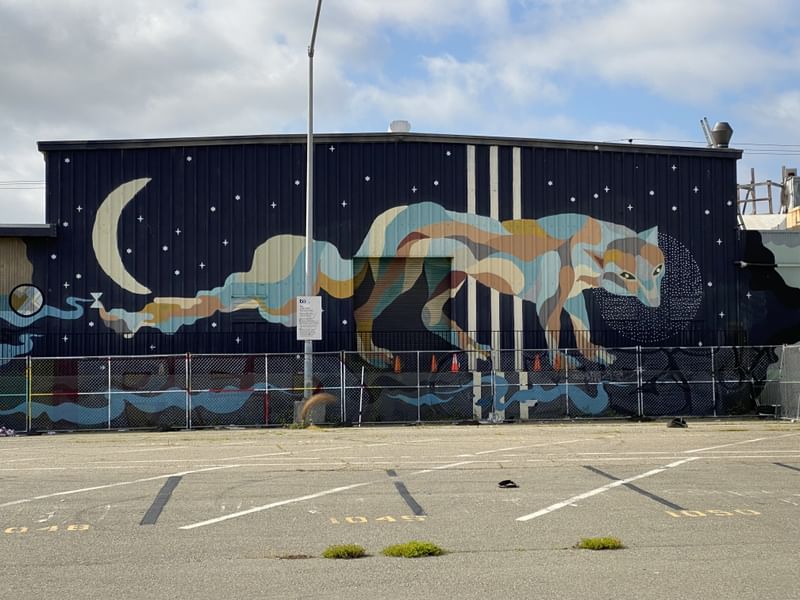 mural in Oakland by artist unknown.