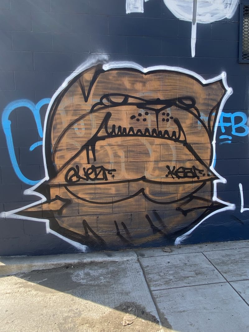 mural in Oakland by artist unknown.
