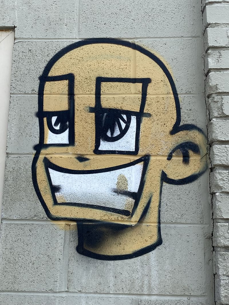 mural in Oakland by artist unknown.