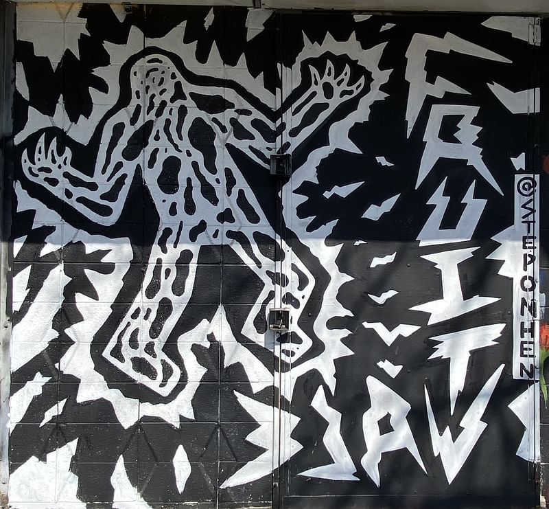 mural in Oakland by artist Stephen Longoria.