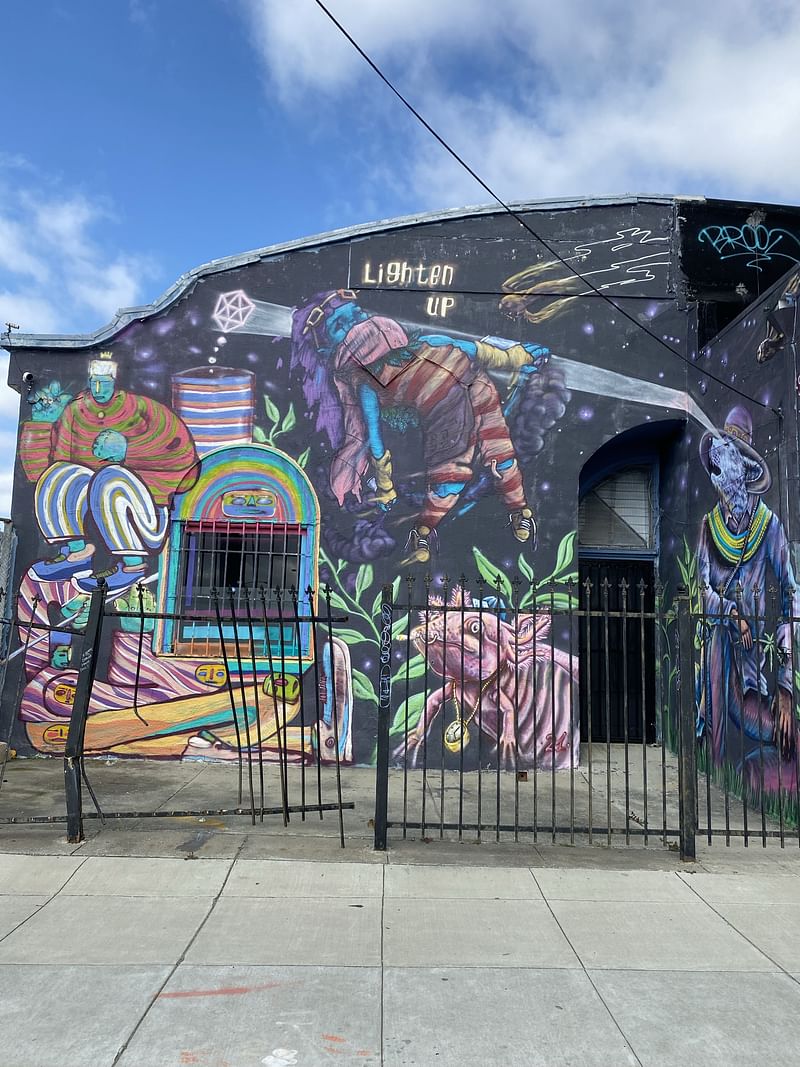 mural in Oakland by artist unknown.