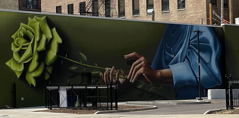 mural in Chicago by artist unknown.