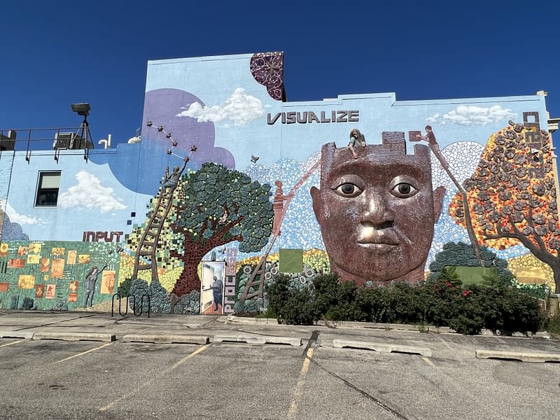 mural in Grand Rapids by artist unknown.