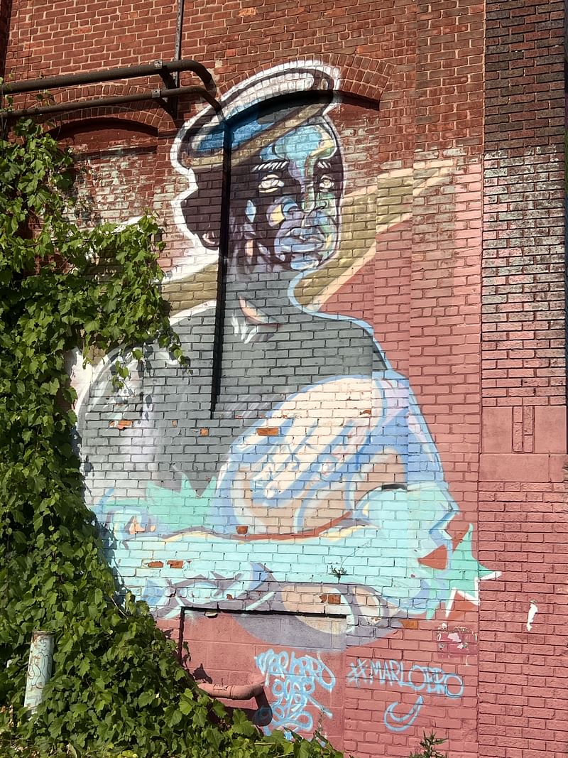 mural in Detroit by artist Marlo Broughton.