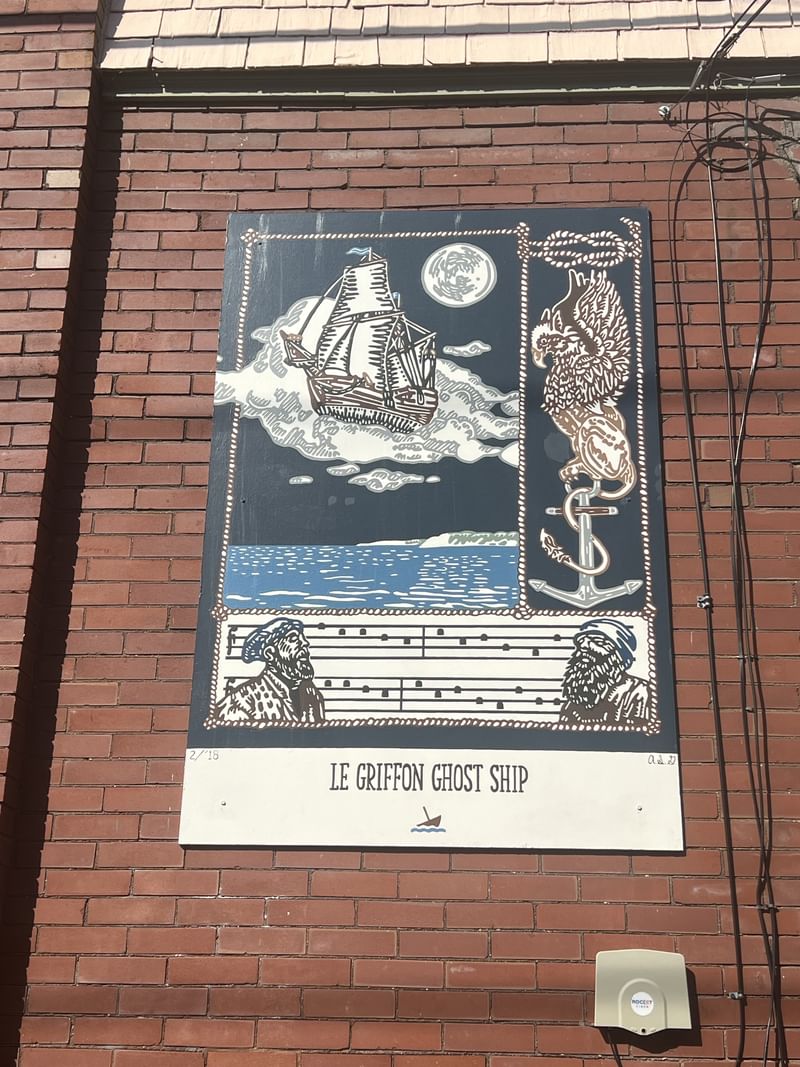 mural in Detroit by artist Alex Gilford.