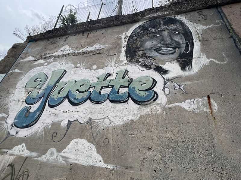 mural in Detroit by artist Sintex.