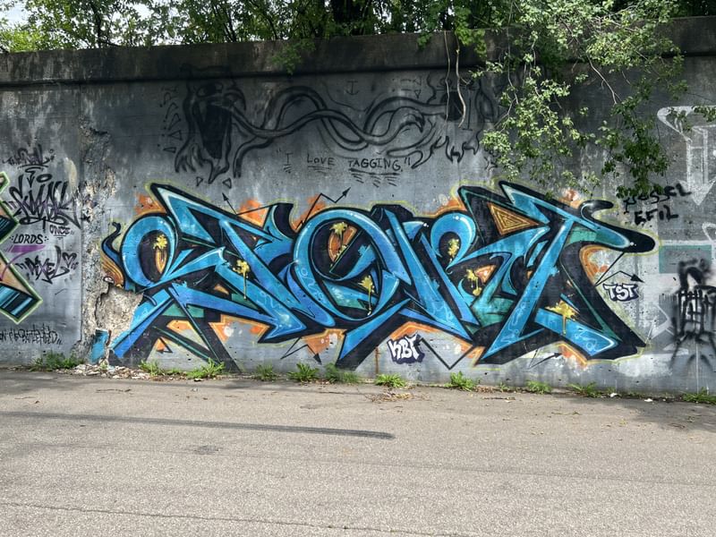 mural in Detroit by artist unknown.