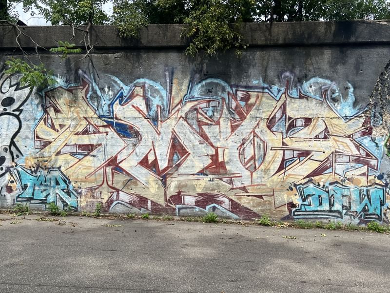 mural in Detroit by artist unknown.