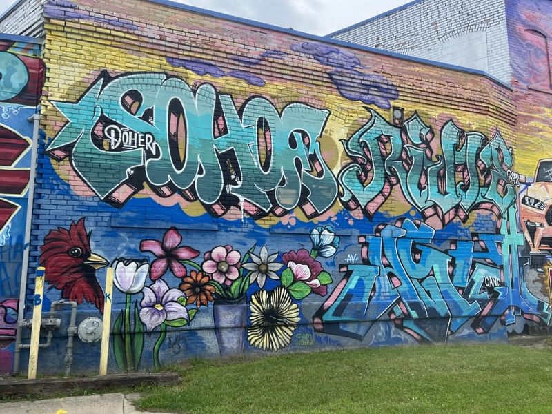 mural in Detroit by artist unknown.